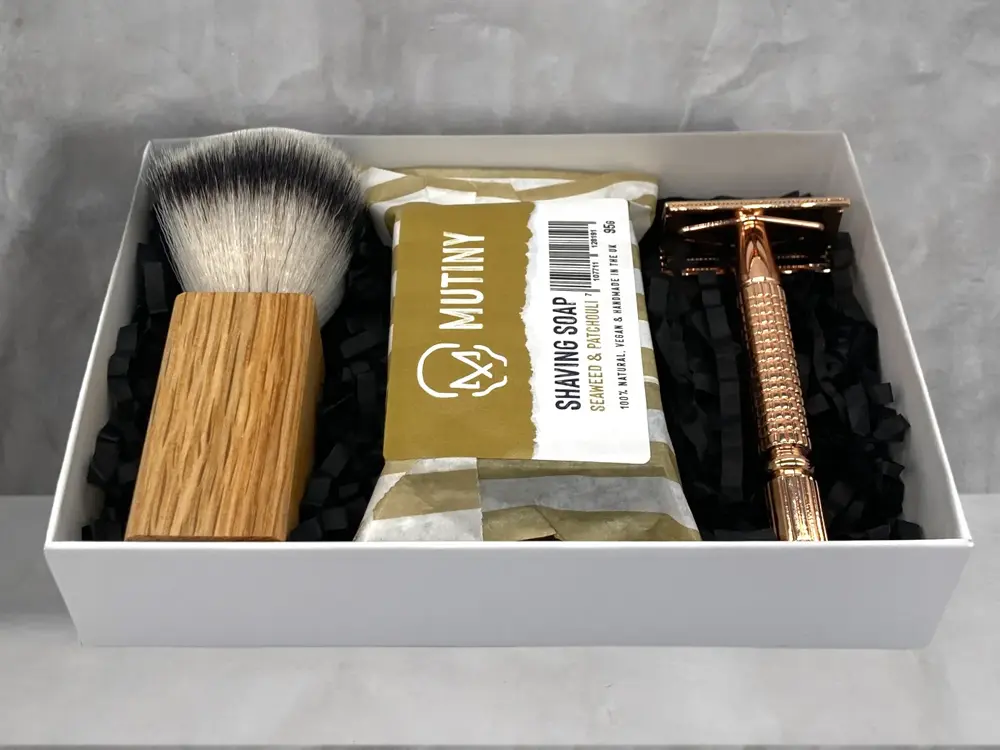 Mutiny shaving gift kit